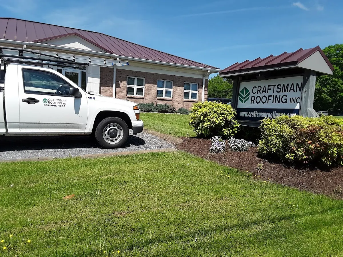 Quality Ice Dam Removal by experienced craftsmen in Blue Bell Gardens